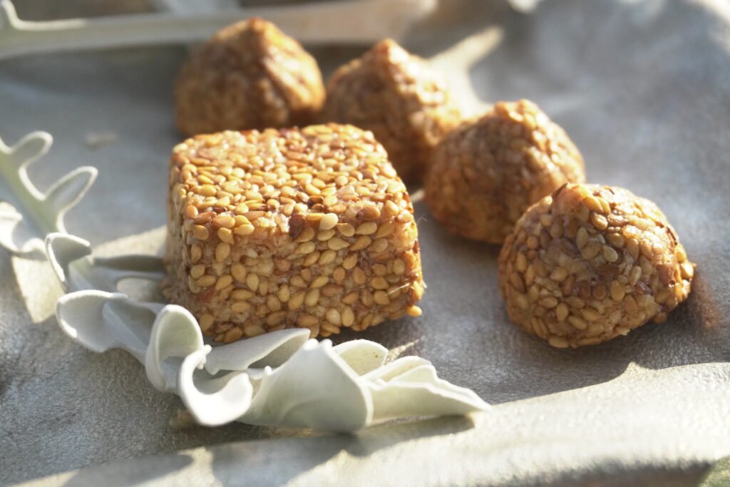 cookies with sesame for sale